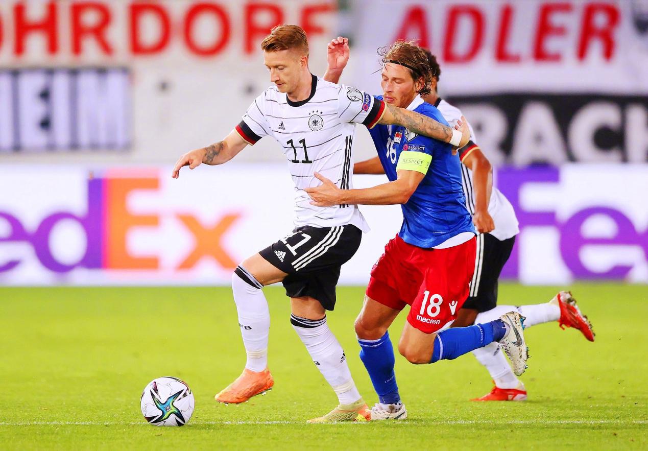 世预赛 冰岛VS德国 冰岛攻防表现不佳 德国实力碾压对手(2)