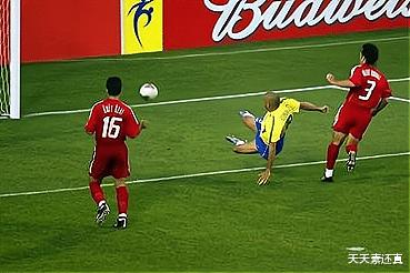 02年世界杯英格兰虽然被巴西淘汰，但却阻止了巴西一个伟大的奇迹(4)