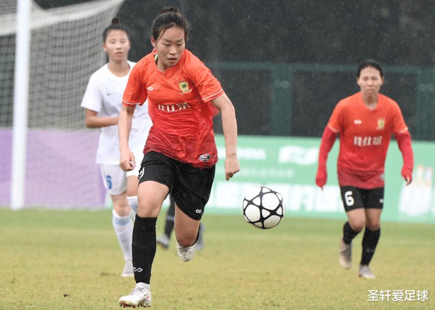 4-0大胜！中国女足U17踢疯了，开场48秒轰世界波，彻底打崩对手(5)