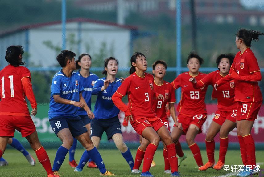 4-0大胜！中国女足U17踢疯了，开场48秒轰世界波，彻底打崩对手(9)