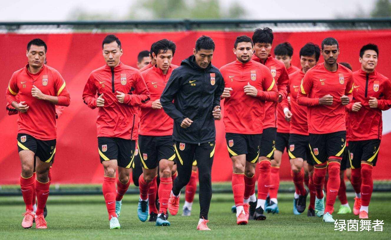 权威媒体证实！4名中国人有望跻身卡塔尔世界杯，打脸国足！