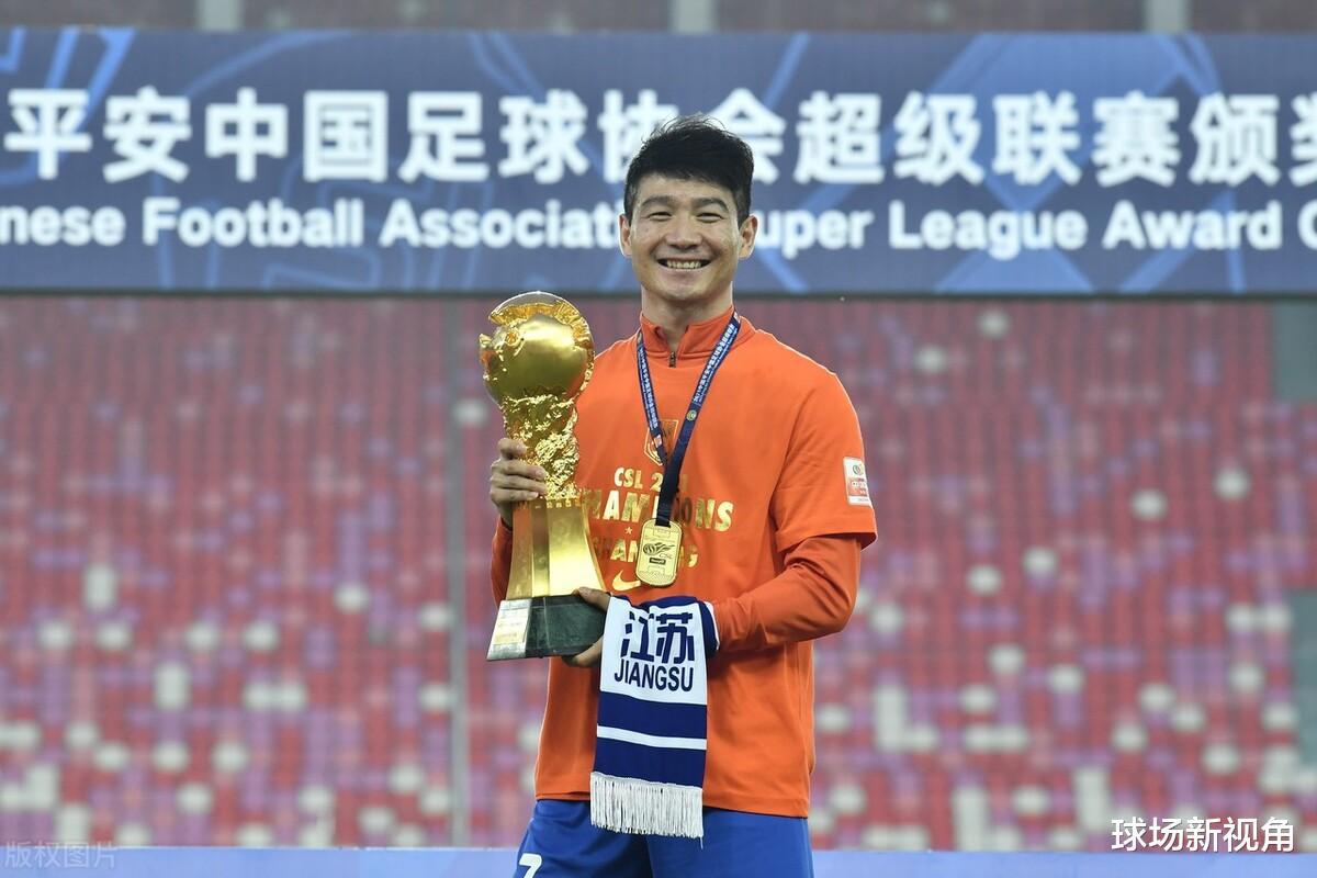 媒体人曝出猛料：苏宁当初并不想拿冠军，球迷：中国足球就是笑话(4)