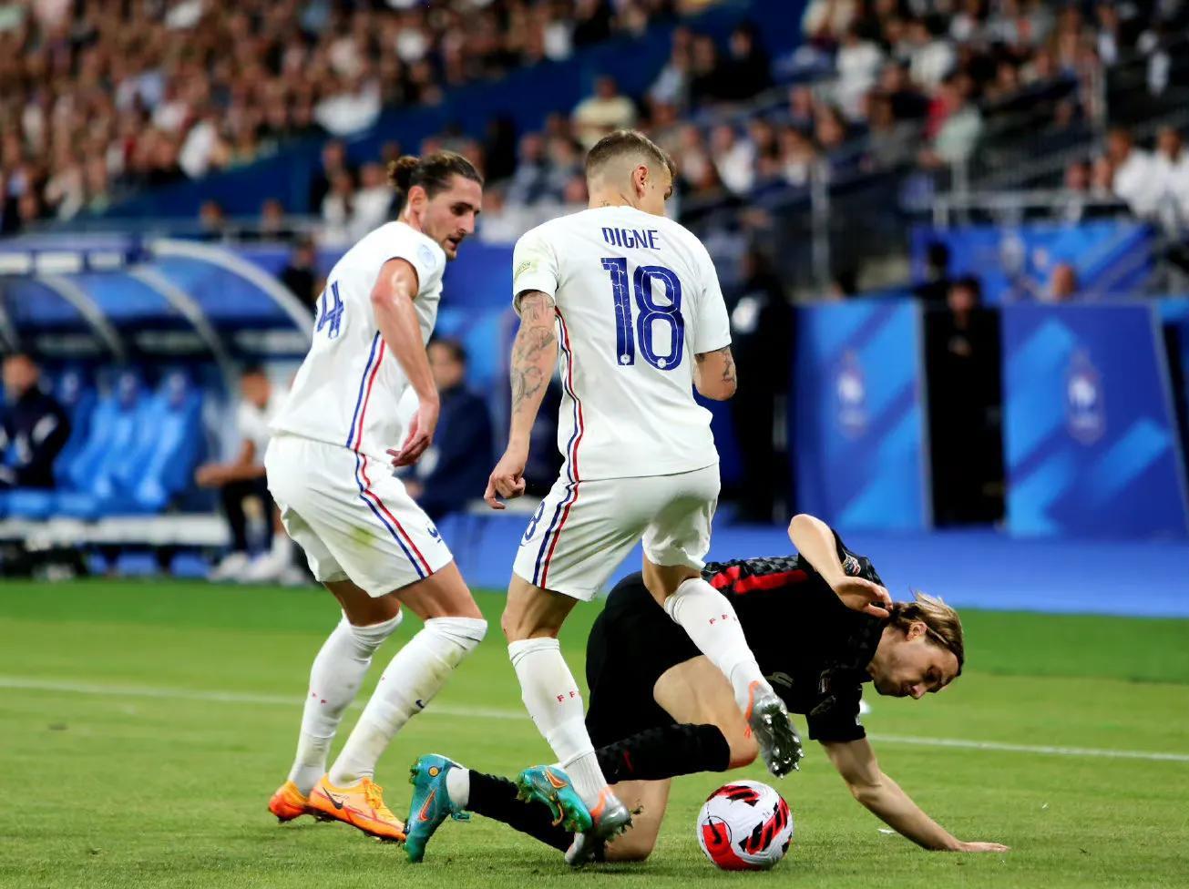 魔笛终于率队击败法国，报了当年俄罗斯世界杯的“一箭之仇”(6)