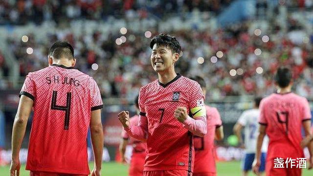 4-1！韩国完胜FIFA第32，恒大旧将建功，孙兴慜造险，世界杯战C罗(3)
