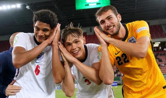 近四届U19欧锦赛两度称王，英格兰“幼狮”后浪汹涌！(4)