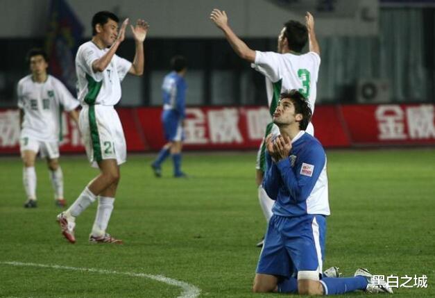 炸锅了！媒体人暗示中甲队踢假球，球迷怒斥：中国足球还有救吗？