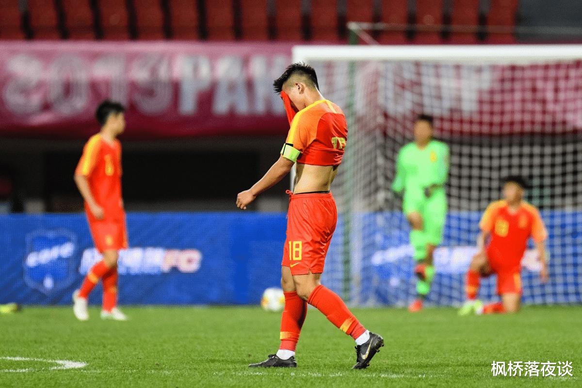 中国足球也能有孙兴慜？热刺16岁华裔小将被关注，有归化可能！(2)