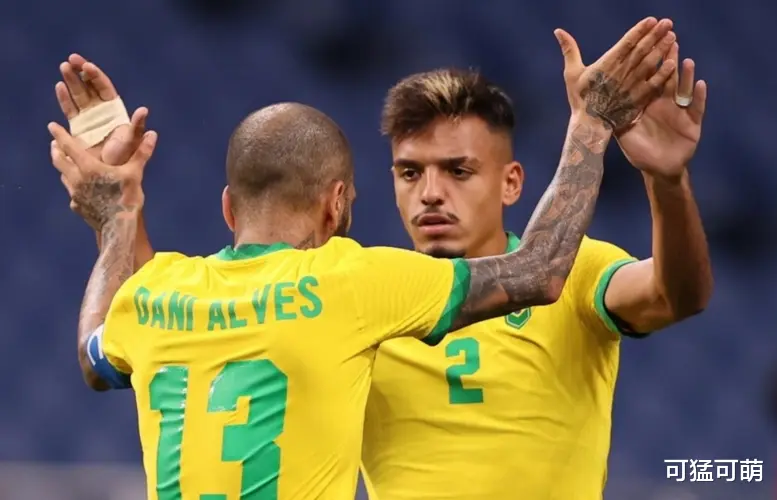 巴西球员的这个踢球习惯很不好，容易挨揍，短短5天发现2人，中超外援在列！(2)