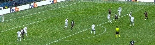 【欧冠】莱昂造点球+助攻 吉鲁破门 AC米兰3比1首胜(2)