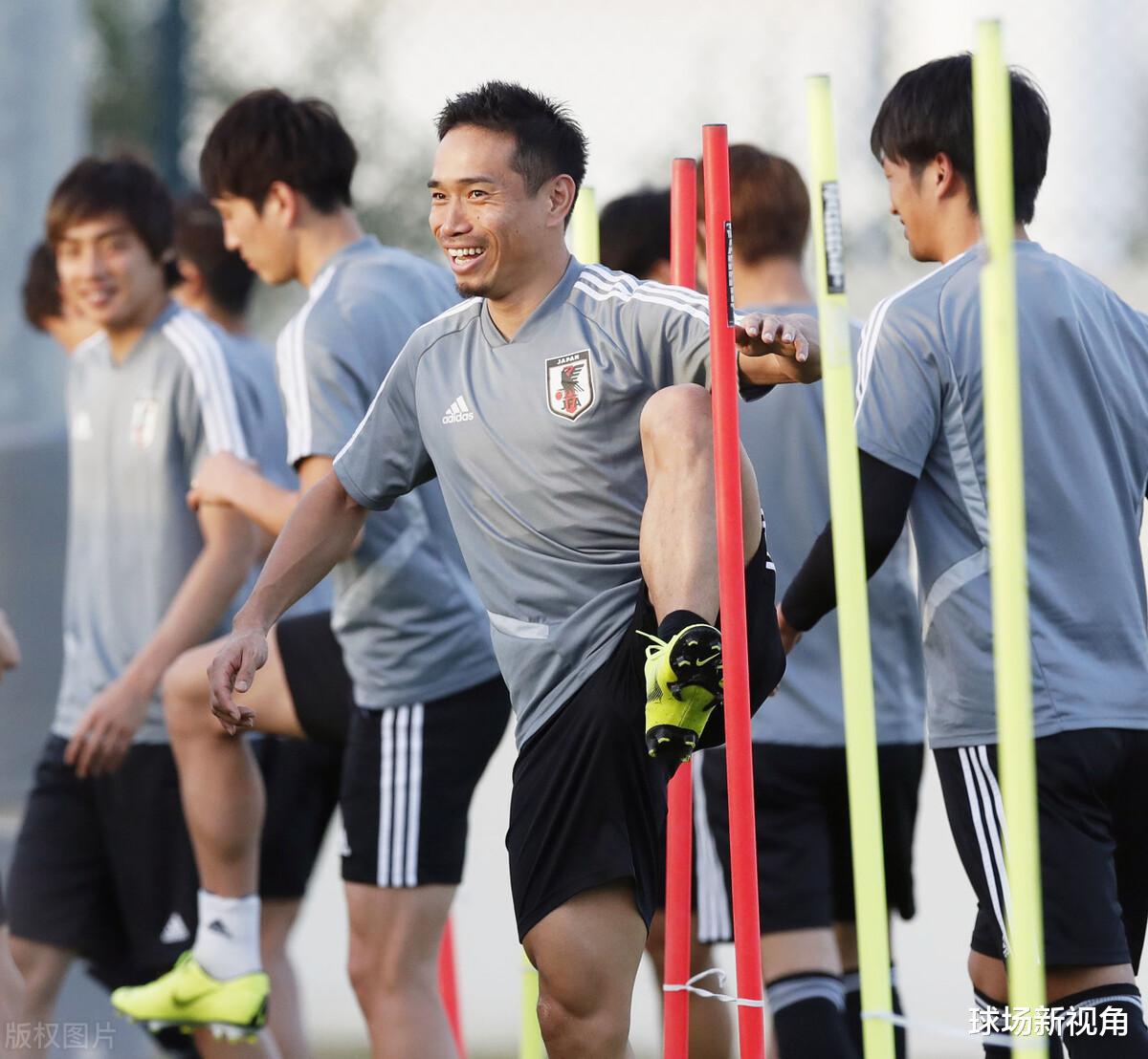 日本足协做出英明决定，球迷吐槽：实在想不出去哪里给国足找对手(5)