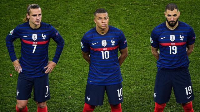 法国队大名单解析：德尚临时变阵，到世界杯再练兵？(3)
