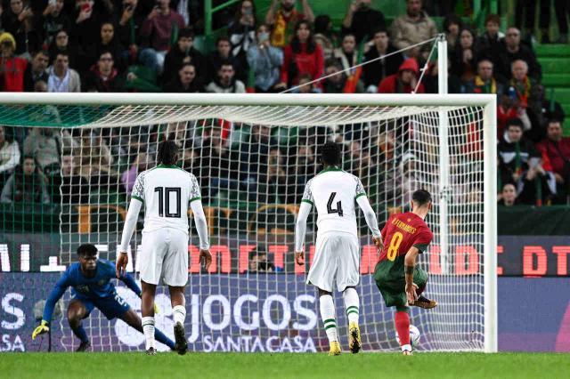 C罗不在有B费 费利克斯抢眼 葡萄牙4比0尼日利亚！(2)
