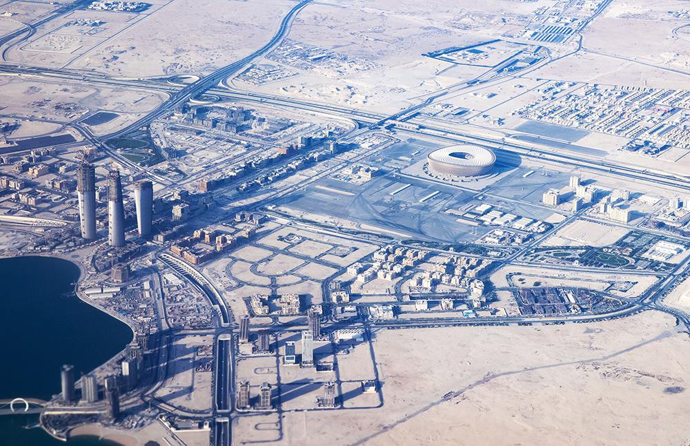 [图集]从决赛场地到集装箱球迷村，看卡塔尔世界杯的“中国基建”