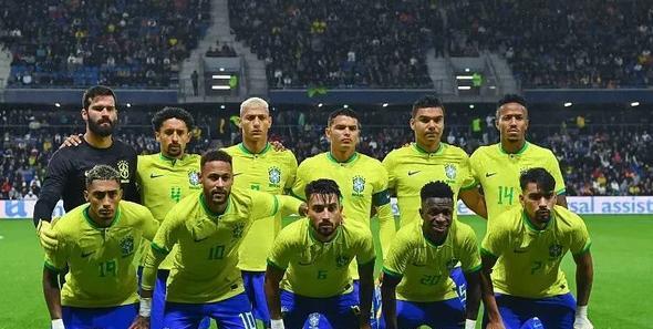 2-0！5星巴西完胜塞尔维亚，状态爆棚，有望与法国会师世界杯决赛(2)
