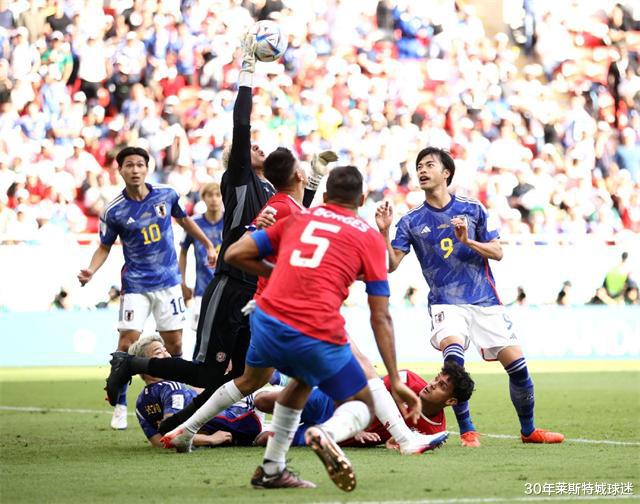 日本王妃陪国际足联主席观战！球迷又捡垃圾，主帅称末轮赢西班牙(2)