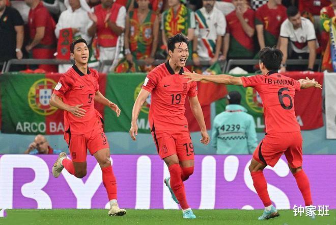 韩国绝杀葡萄牙 力压乌拉圭出线 前恒大外援进球 孙兴慜痛哭(2)