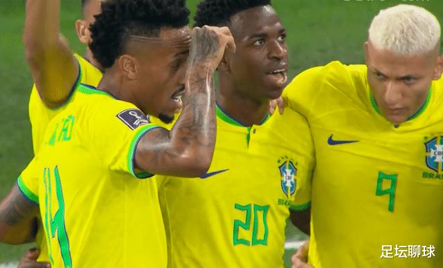 开场13分钟，2-0！巴西吊打韩国，内马尔轰世界杯首球，疯狂跳舞庆祝(3)