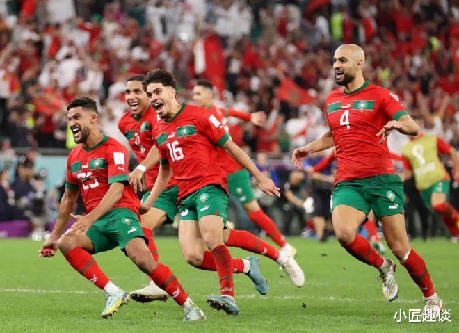 乌合之众！摩洛哥晋级世界杯8强，大批球迷涌入摩纳哥官微祝贺(3)