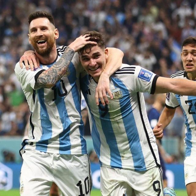 【世界杯】梅西传射 曼城前锋2球 阿根廷3比0进决赛(51)