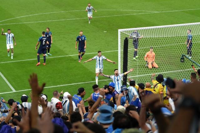 【世界杯】梅西传射 曼城前锋2球 阿根廷3比0进决赛(67)
