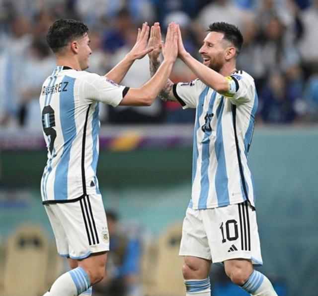 【世界杯】梅西传射 曼城前锋2球 阿根廷3比0进决赛(68)