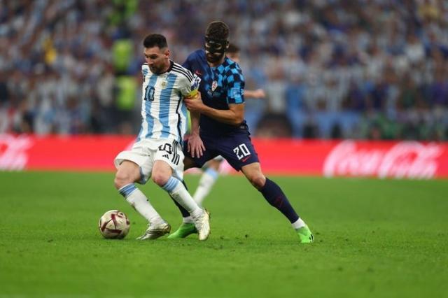 【世界杯】梅西传射 曼城前锋2球 阿根廷3比0进决赛(90)