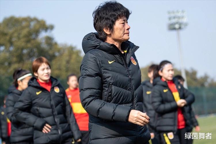水庆霞谈世界杯决赛：中国女足需学习1点，明年看我们表现！(1)