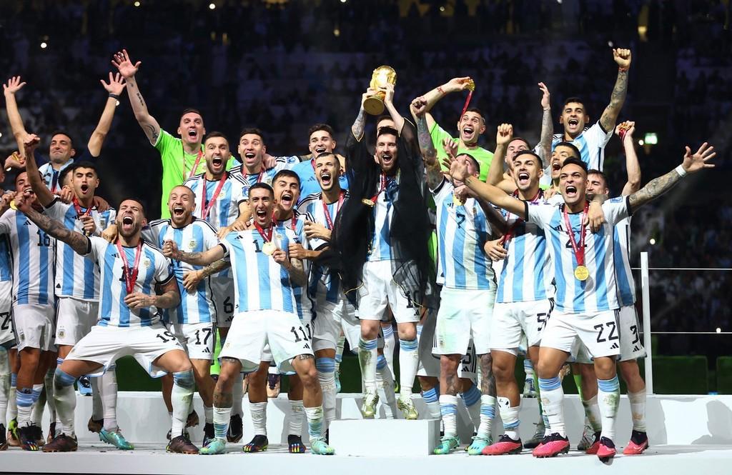 阿根廷获得世界杯冠军最大功臣诞生，梅西获得金球奖实至名归