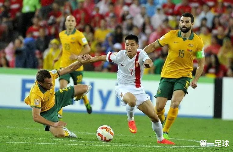 国足2015年亚洲杯全回顾，发挥出色，却因为保守和运气遭淘汰(4)