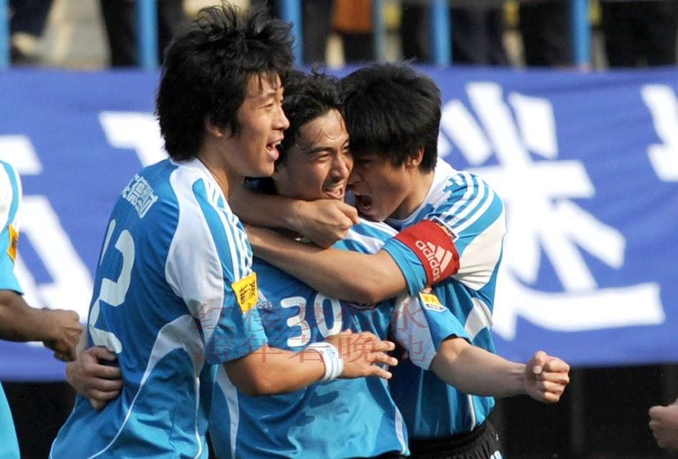 安贞焕大连实德生涯全记录-1！凭借中超出色发挥，出战2010世界杯(2)