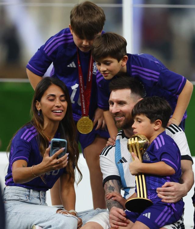 梅西忆世界杯夺冠：在儿子们见证下夺冠更特别(1)