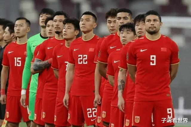 中午12点！上海媒体再现争议报道：中国足协遭质疑，球迷骂声一片(2)