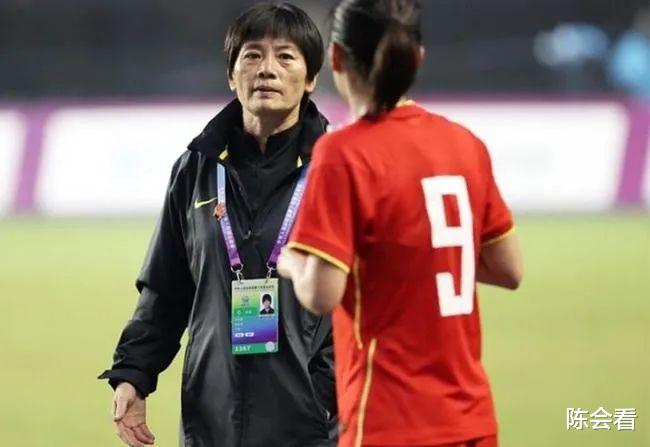 重温2022女足亚洲杯荣耀，铿锵玫瑰小组赛首战4 : 0完胜中国台北(1)