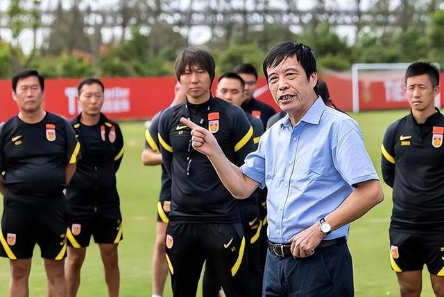 看到李铁、陈戌源被查，终于明白中国男足为什么踢不进世界杯了