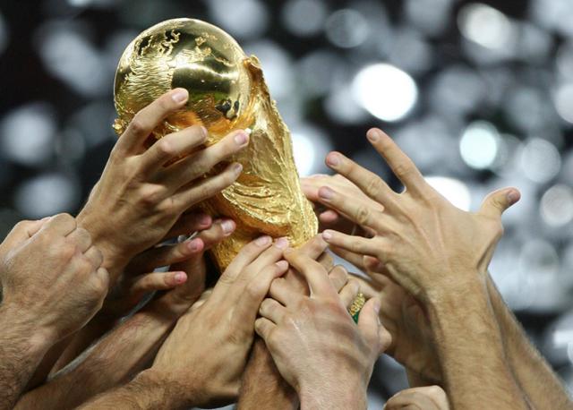 卡塔尔世界杯——大力神奖杯的由来 雷米特杯被谁拿走了？(4)