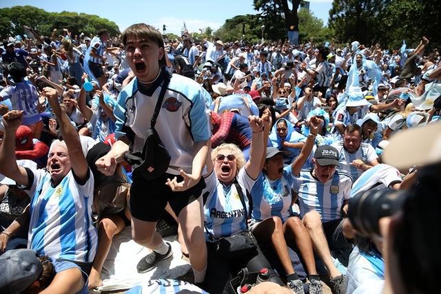 法国输球还要输请愿？70万阿根廷球迷回击法国：别到处哭着求重赛(4)