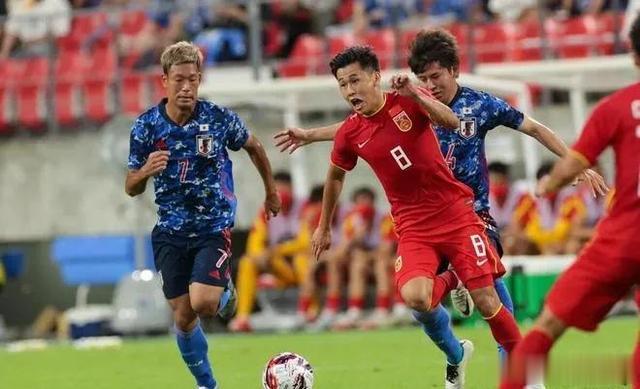 中国足球新的中场发动机，第一个香港转籍而来的中国国脚！(4)