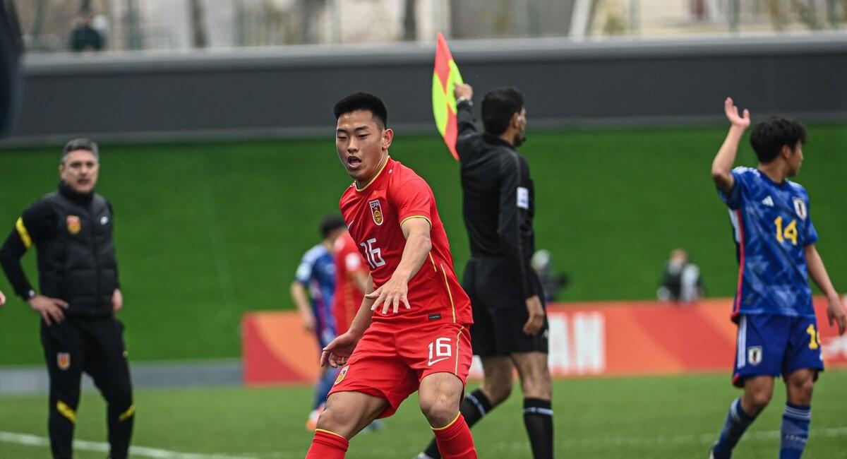 U20国足主帅不满裁判：他是日本队的第12人，第2轮我们要更谨慎(3)