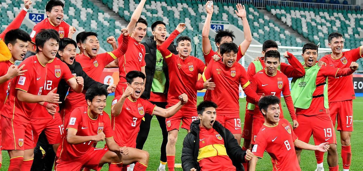 从2-1到1-3！越南队两胜仍出局，给中国男足提醒，小心日本队放水(7)