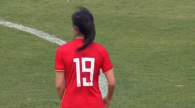 6-0！中国女足国青队开门红，5人破门狂轰6球，对手半场即崩盘(7)