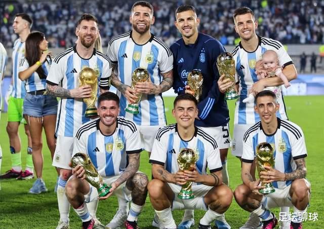 足坛疯狂一夜：梅西戴帽阿根廷7-0，德国2-3西班牙0-2，国足遭3连败