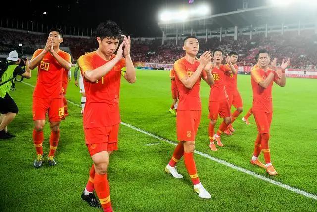 满打满算，国足目前在亚洲能战胜的球队，仅此8支球队！(2)