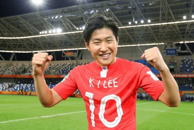 韩国年轻小将引起球迷英超球队注意，李刚仁新赛季将登陆英超(5)