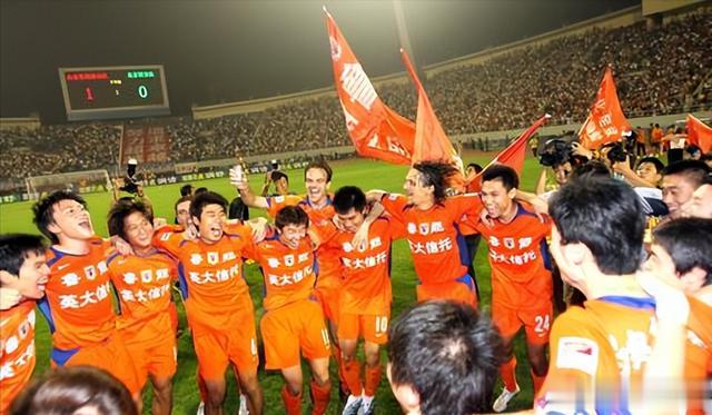 连鲁争霸才是中国足球的最强的争霸(3)