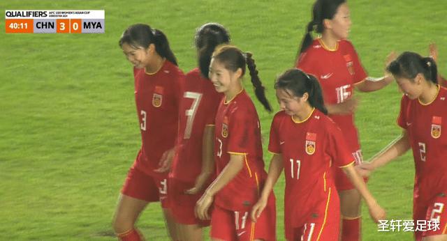 5-0！中国女足小将踢疯了，任意球直接破门，对方门将当场傻眼(9)