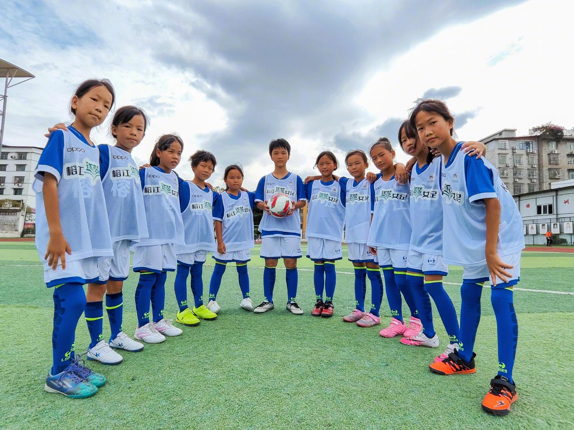 2023年女足世界杯举行开幕式，OPPO助力小女足圆梦(2)