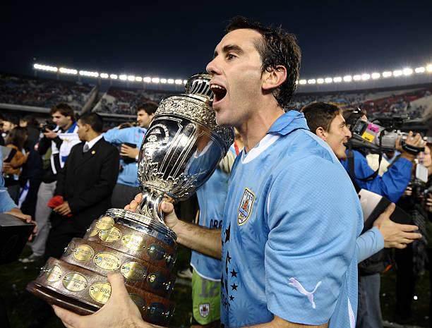 乌拉圭铁卫结束20年生涯，戈丁堪称铁血马竞代名词(3)