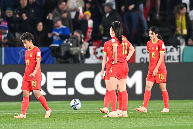 尴尬！中国女足创征战世界杯正赛最差战绩 锋无力3场仅进2点球(1)