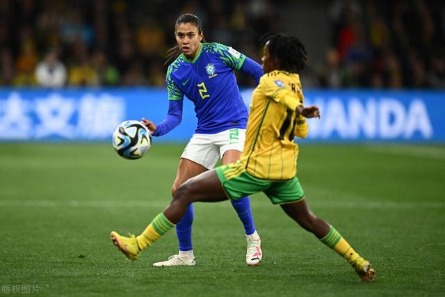 女足世界杯-牙买加0-0巴西不败金身晋级十六强 巴西惨遭淘汰(1)