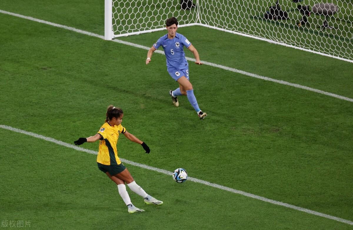 恭喜澳大利亚队！跌宕起伏的世界杯大戏！
女足世界杯四分之一决赛，澳大利亚队常规时(1)